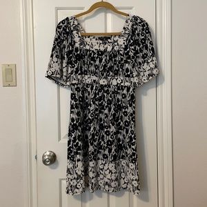 BCBGMAXAZRIA babydoll dress black/white size S
